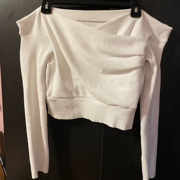Fashion Nova off the shoulder cropped sweater top - Picture 1 of 2